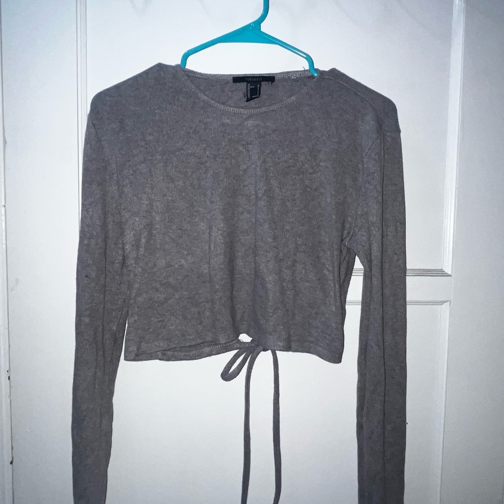 Forever 21 Gray Long Sleeve Tie Front Crop Top